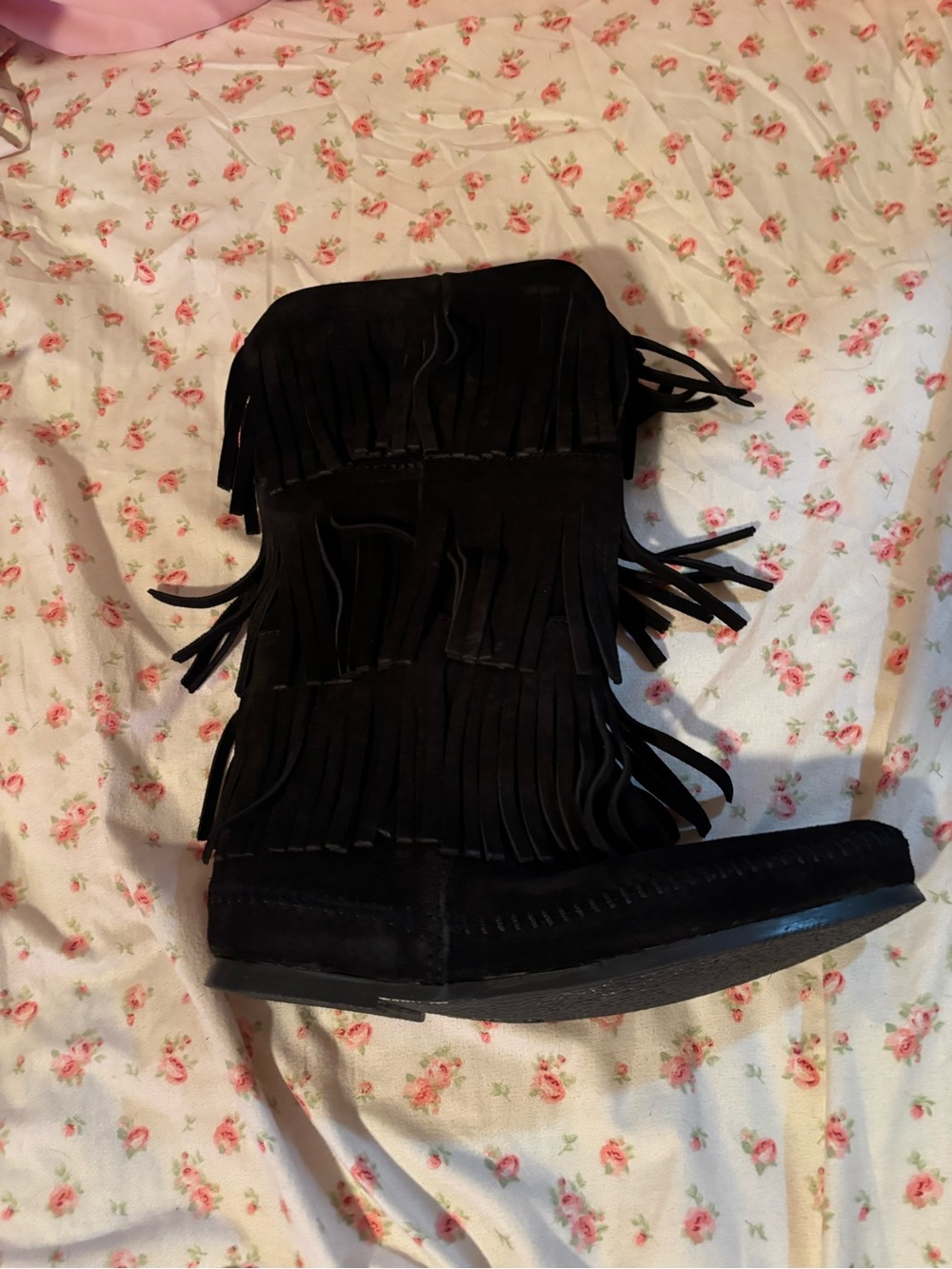 BNWT Minnetonka Black 3 Tier Boots